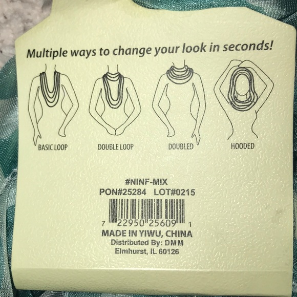 Lavello Infinity Scarf - Picture 5 of 5